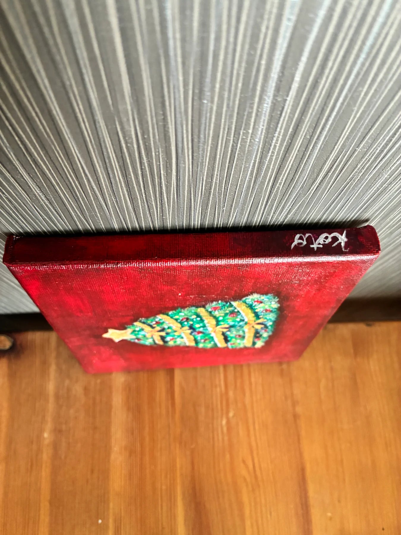 “クリスマスツリーレッド”